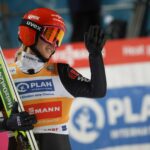 Skispringerin Schmid verliert Gelbes Trikot